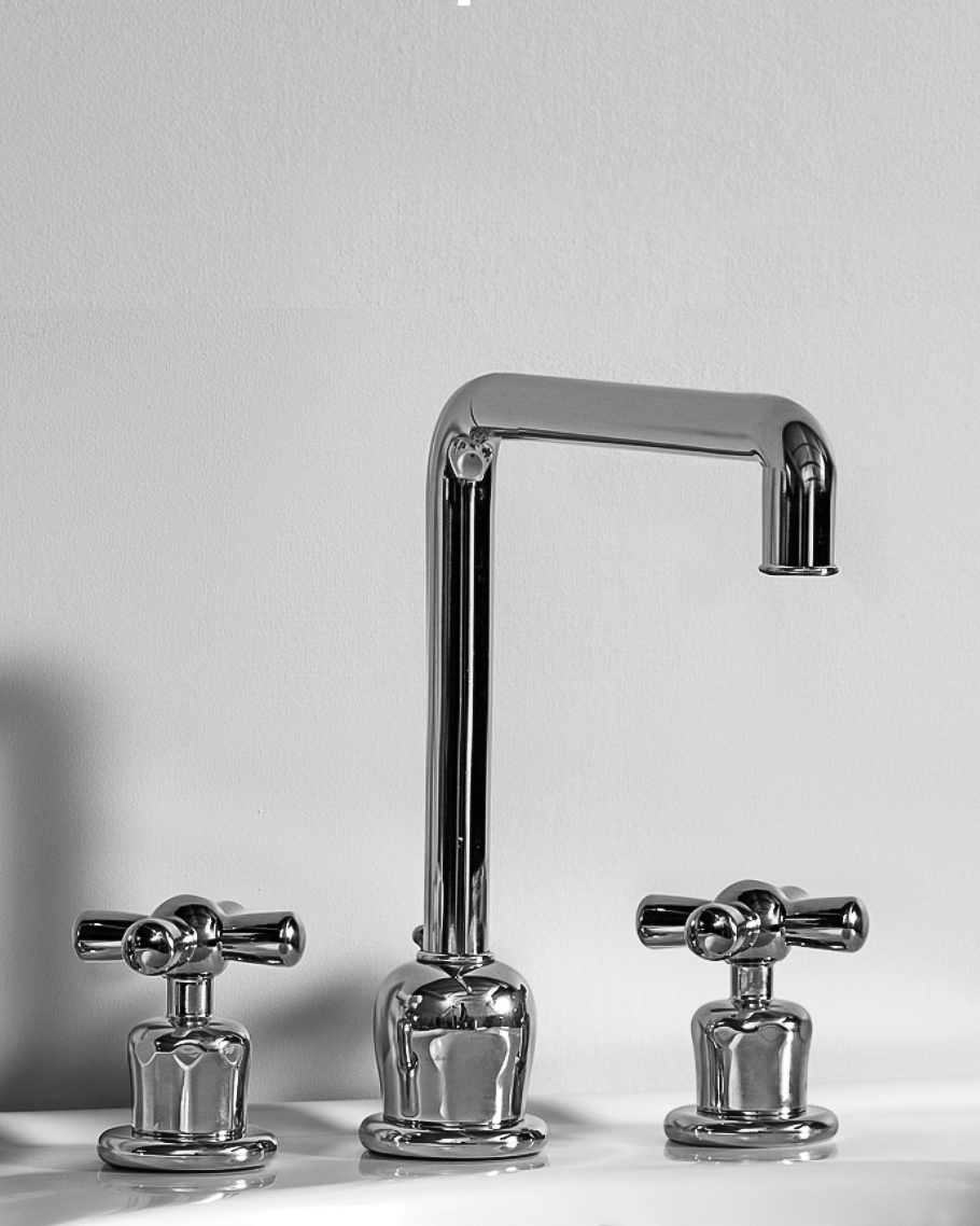 ROCKWELL Kitchen tap